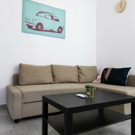 Trendy Apartments In The Heart Of Florentin With Free Netflix Tel Aviv Exterior photo